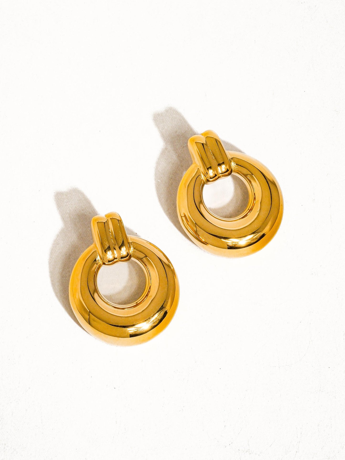 Maggie 18K Gold Non-Tarnish Classic Hoop Earring