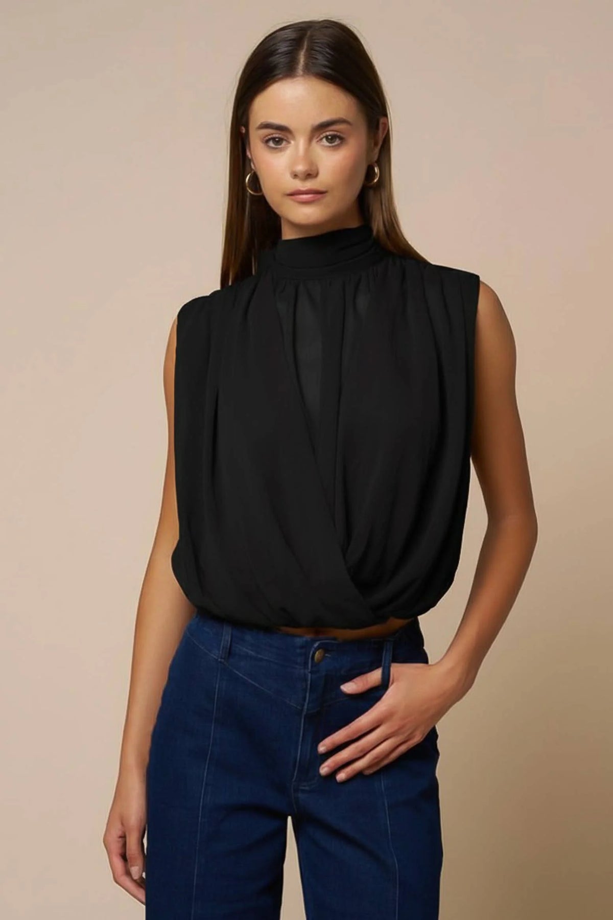 Vera Dark Black Top