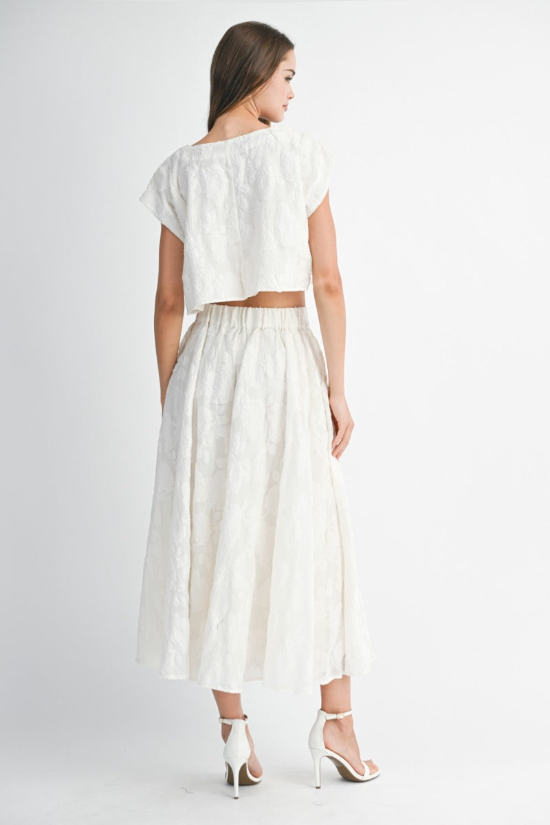 Floral textured Set Cream